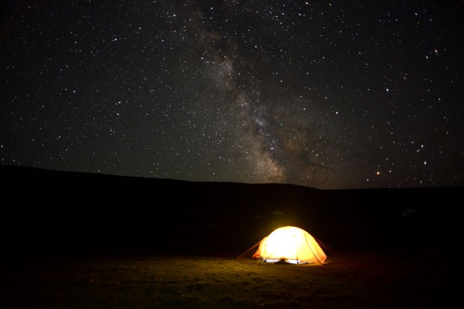 Mongolia-night-sky-tent-milkyway-thegeneralist1