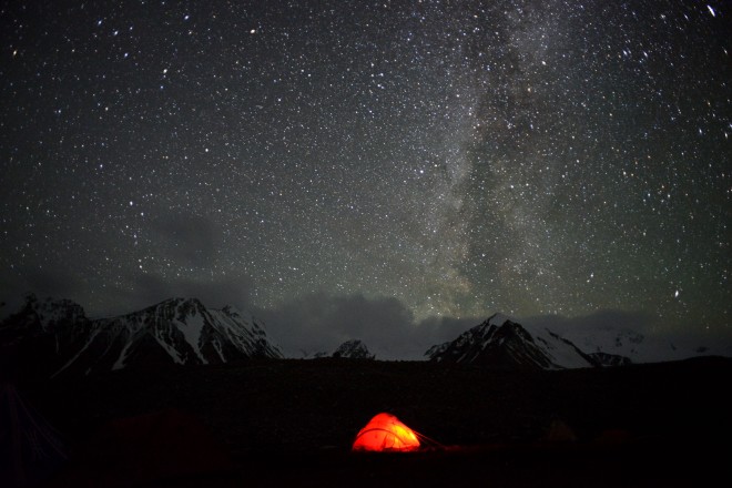 Mongolia-night-sky-tent-milkyway-thegeneralist2